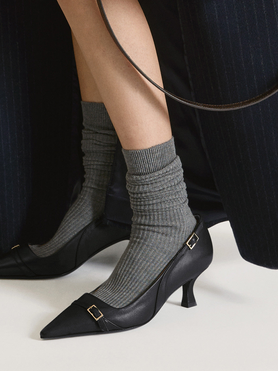 Abbadia Black Leather Pumps