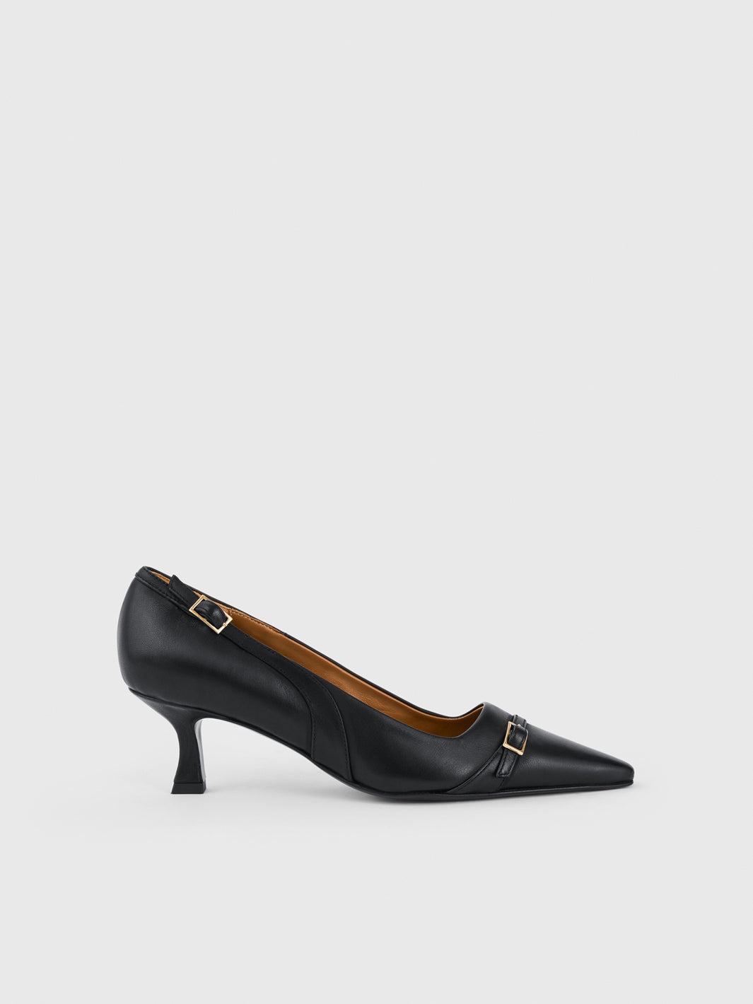 Abbadia Black Leather Pumps