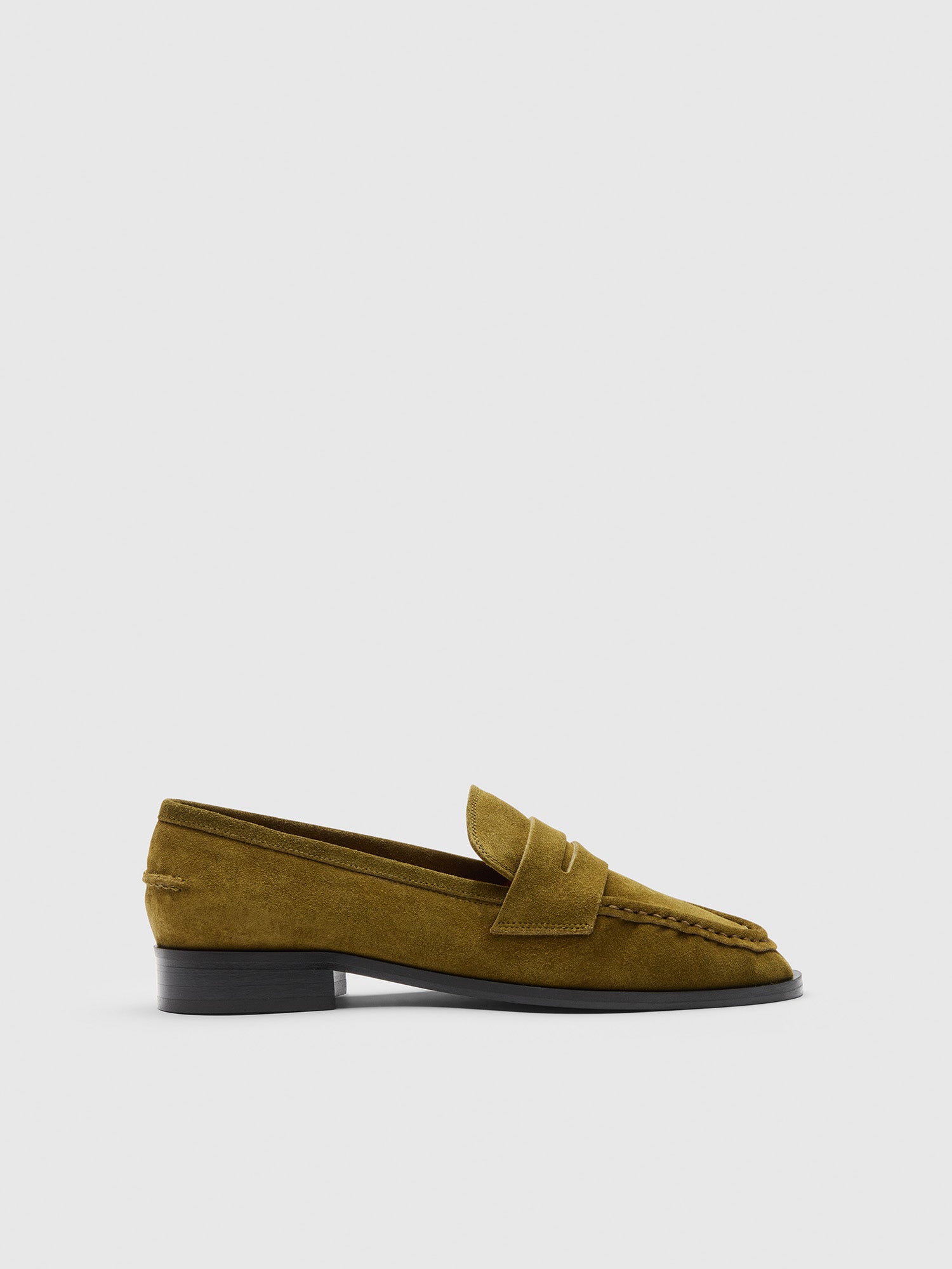 Airola Muschio Suede