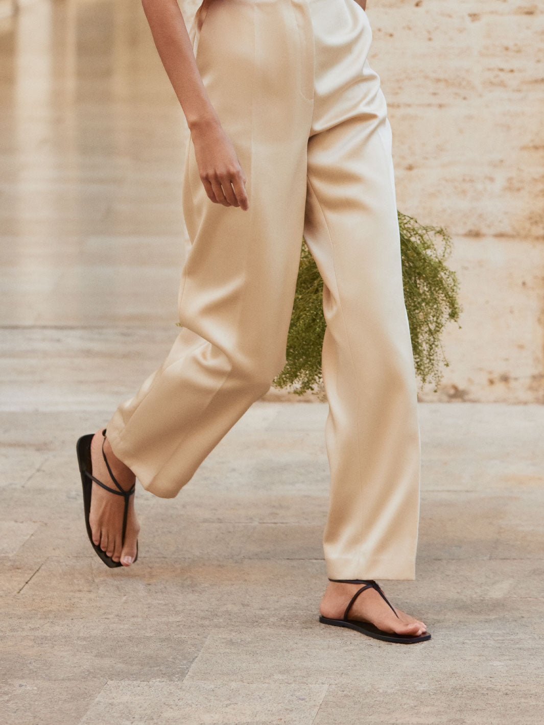 Alassio Black Nappa Flat sandals