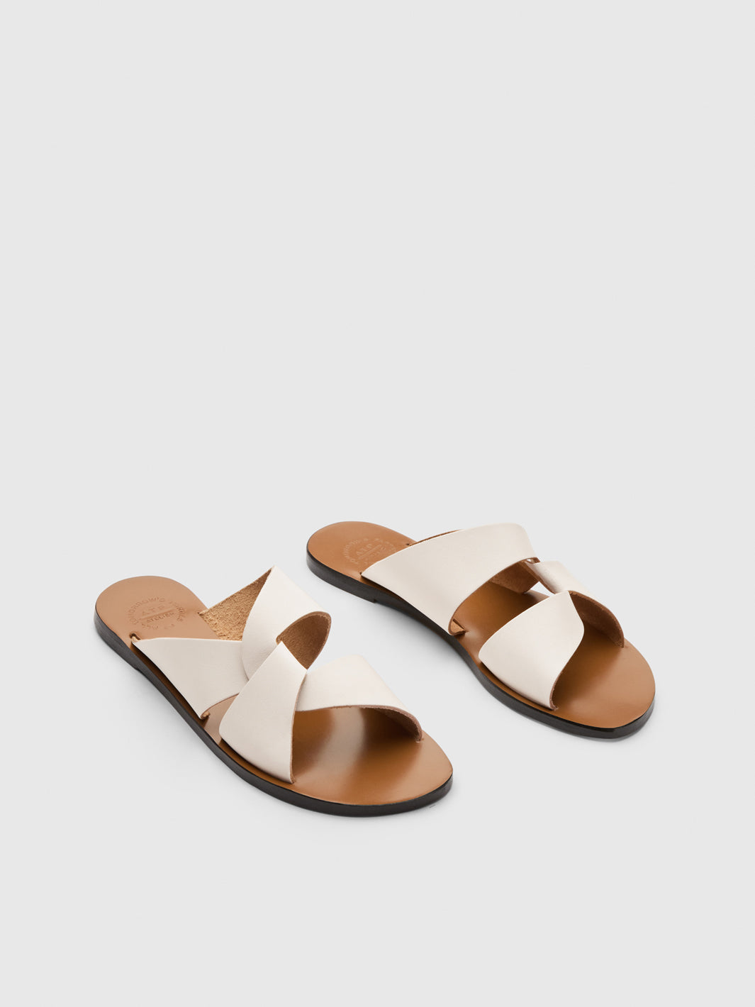 Allai Linen Leather Flat sandals