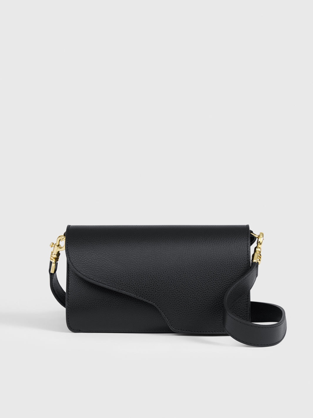 Assisi Black Grained Leather Shoulder Bag