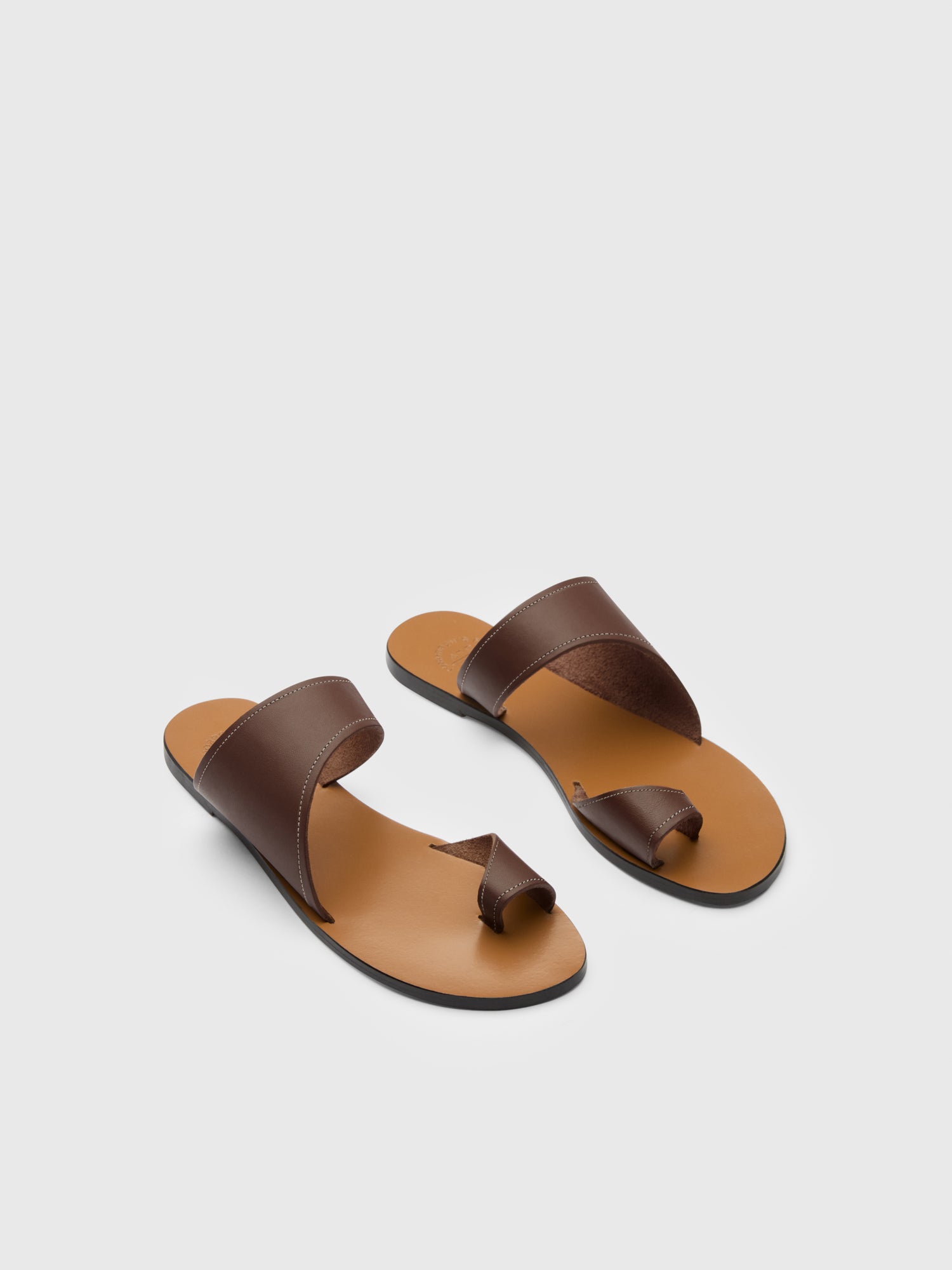Centola Cannella/Contrast Stitch Leather Cutout sandals