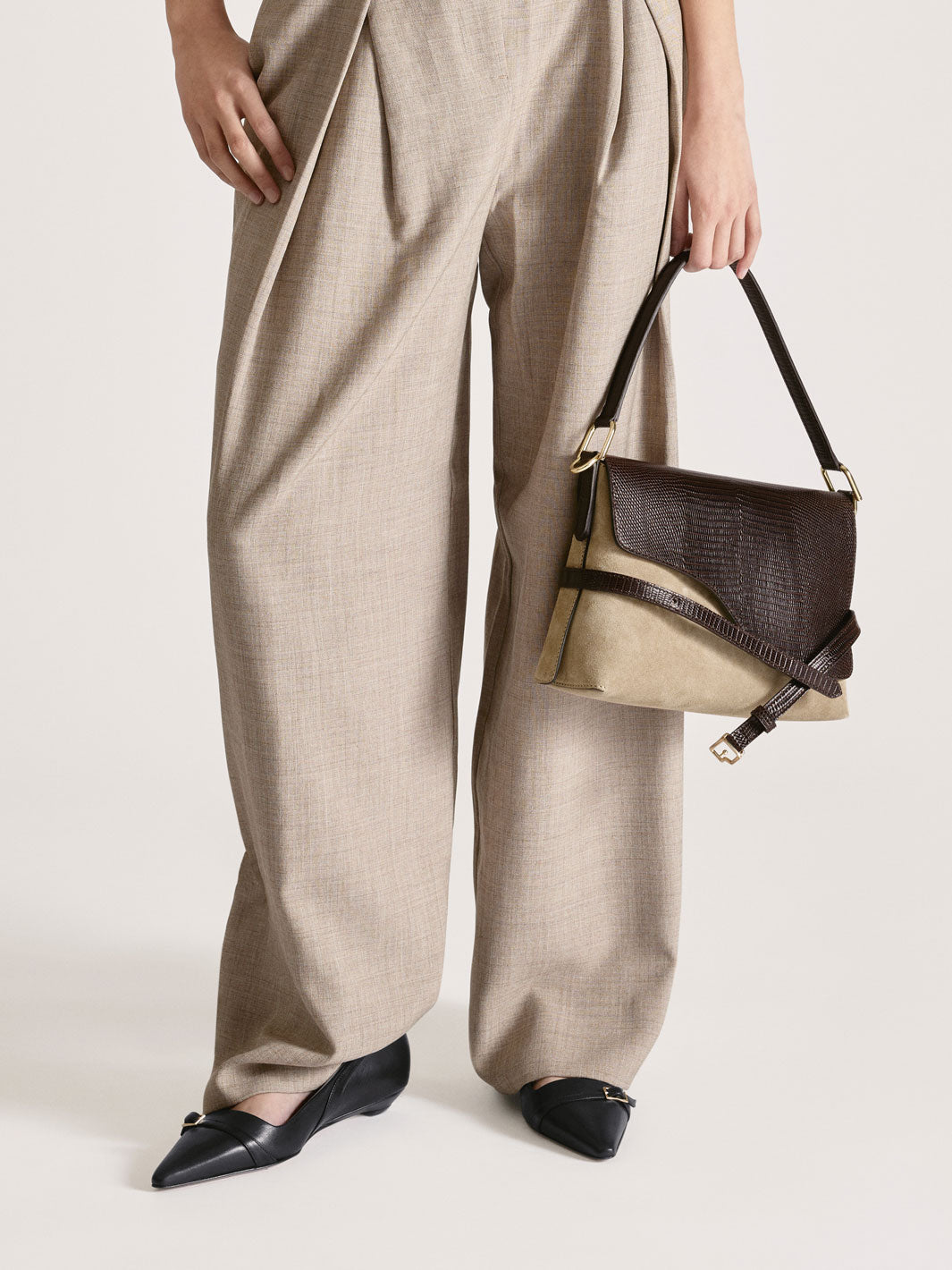 Civate Black Leather Ballet flats