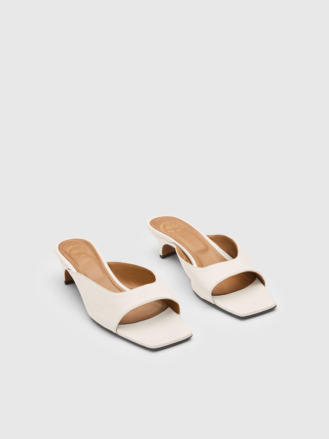 Tavenna Linen Nappa Kitten heels