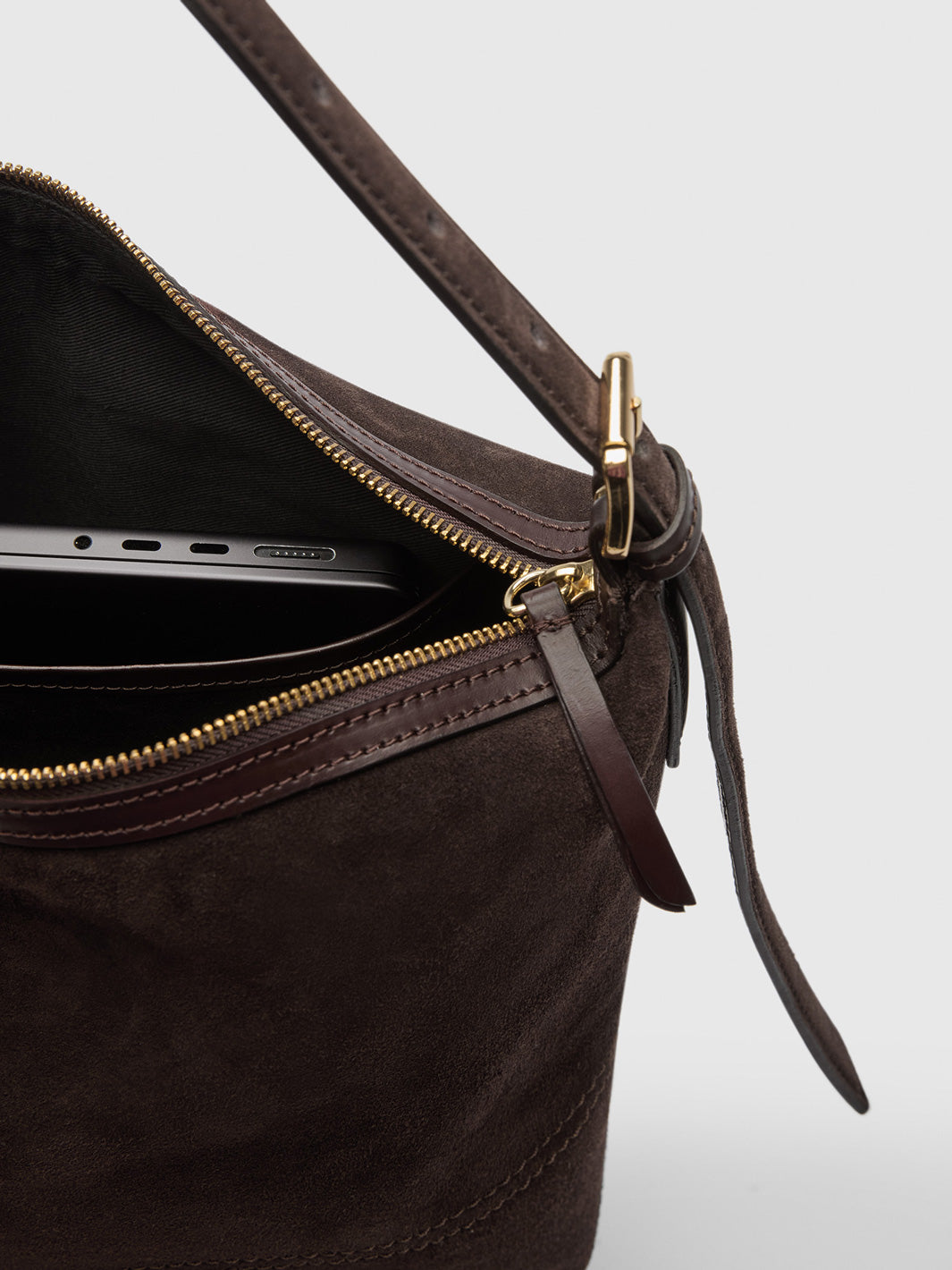 Tolve Walnut Suede Tote bag