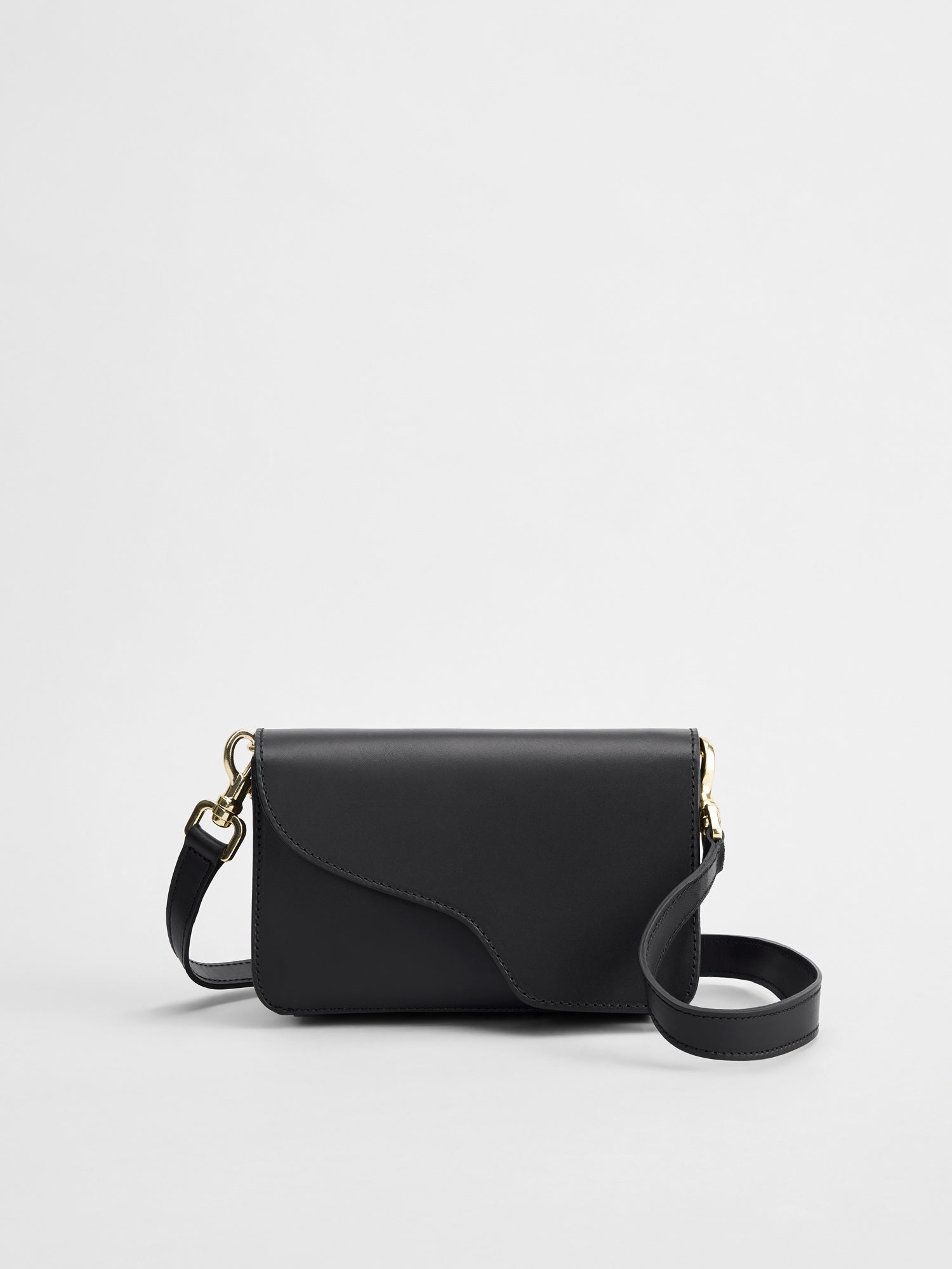 Corsina Black Leather Shoulder bag