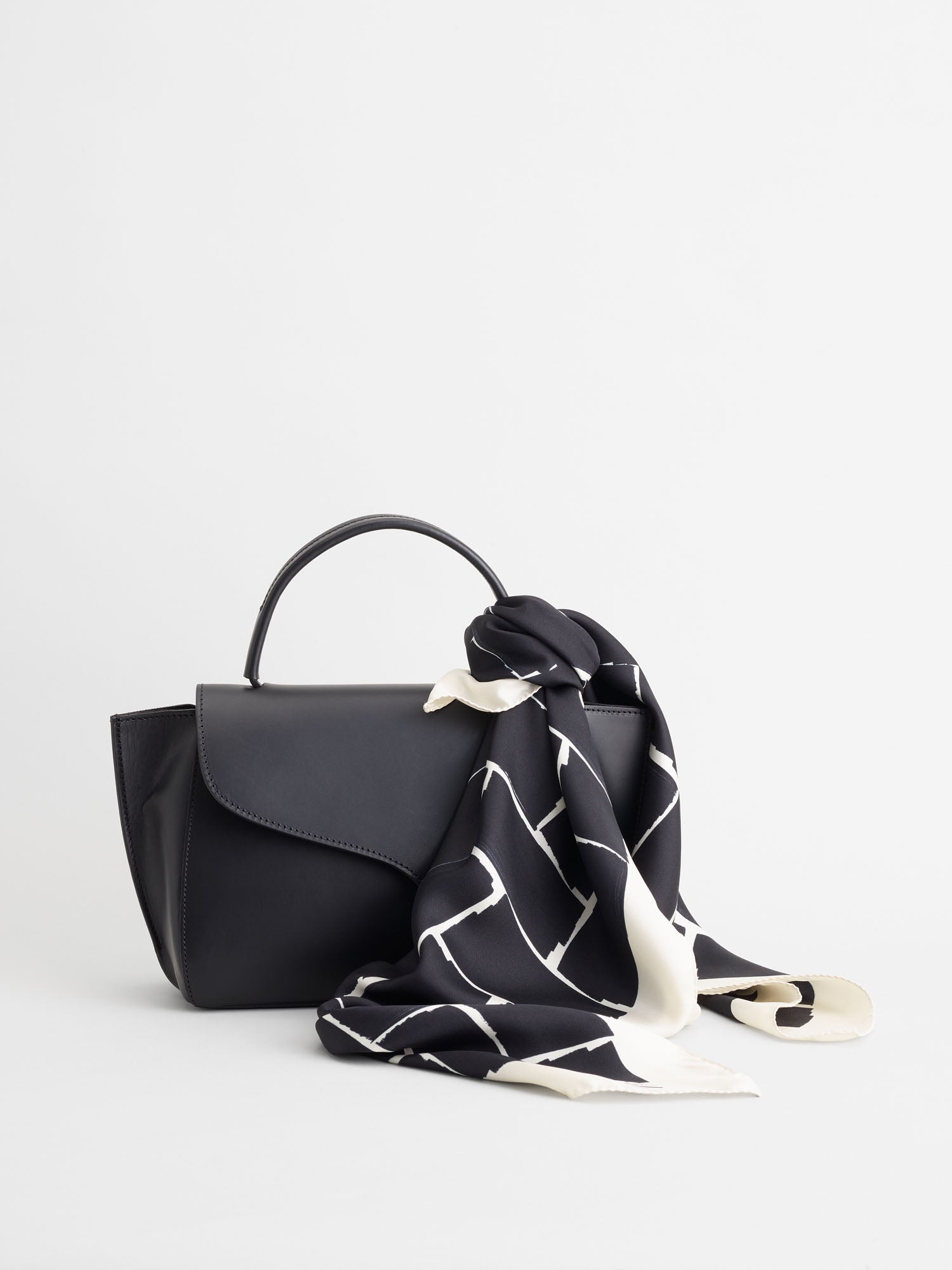 Bellagio Black White Silk Scarf