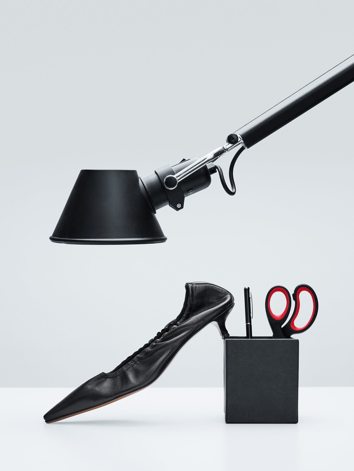 Valfurva Black Shiny Nappa Pumps