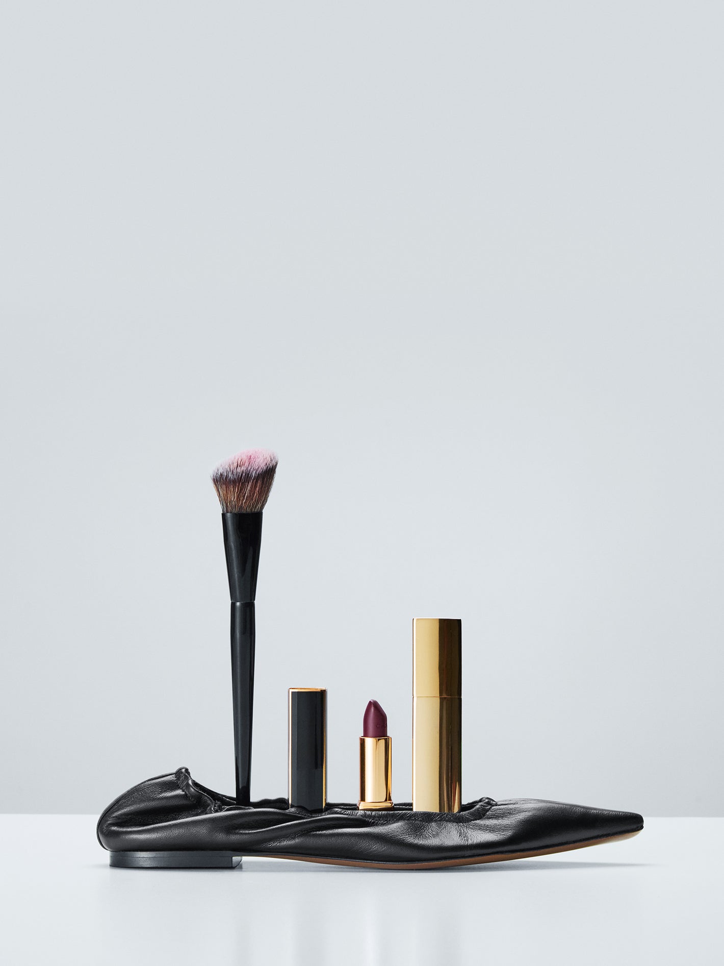 Aprica Black Shiny Nappa Ballet flats | ATP Atelier | Official Site