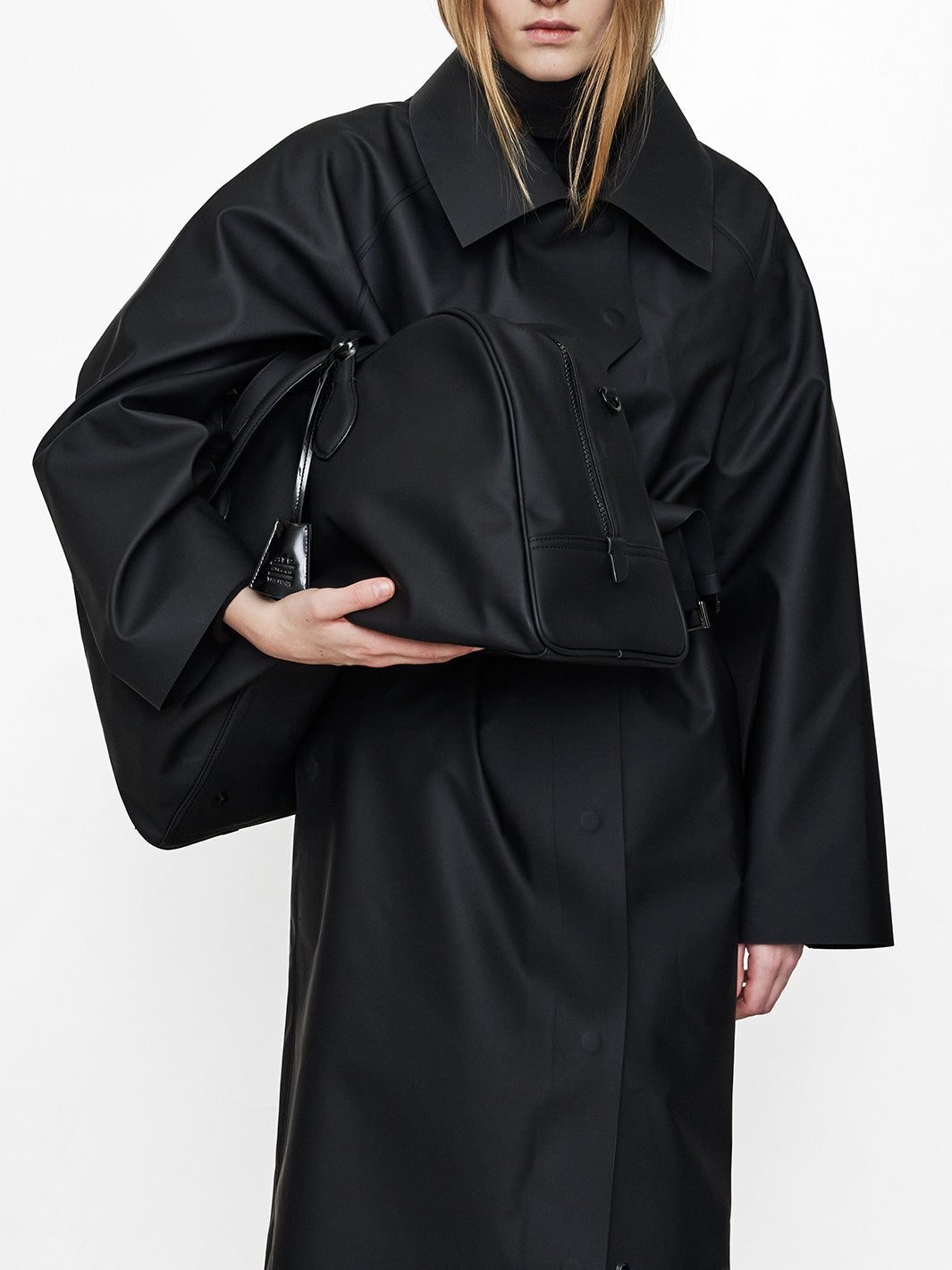 Aosta Black Tote Polyurethane