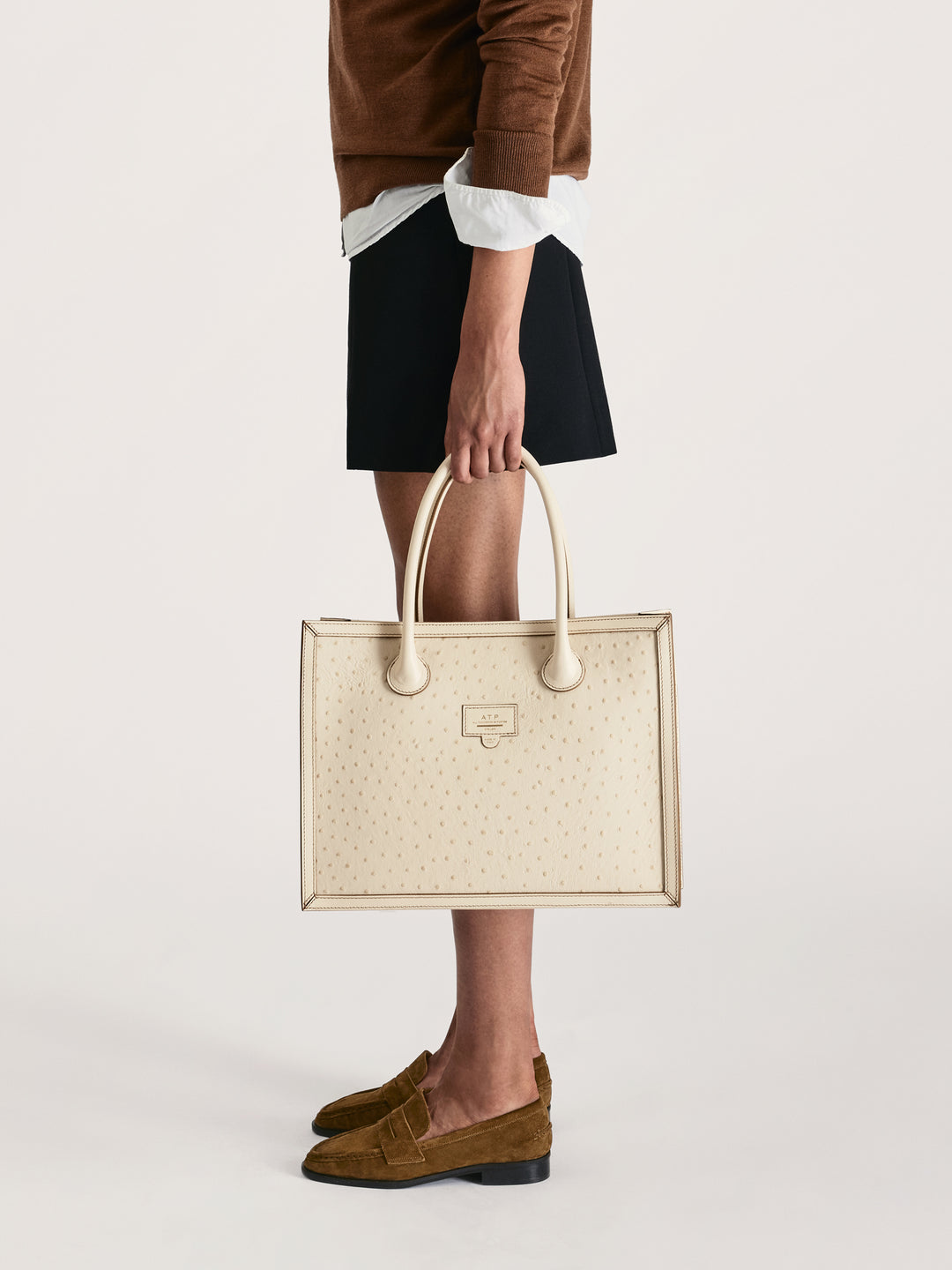 AIROLA SUEDE