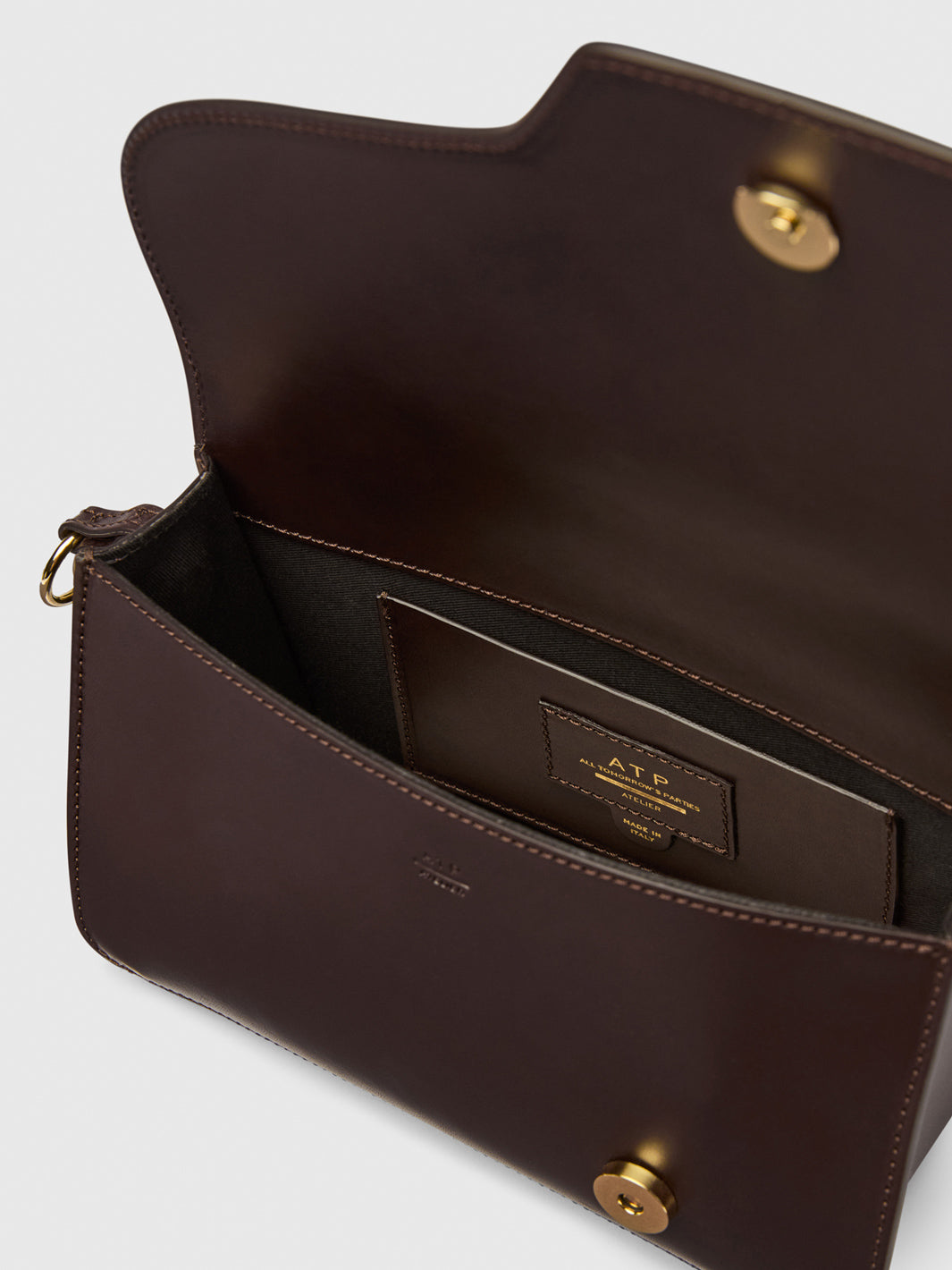 Assisi Walnut Leather Shoulder Bag | ATP Atelier | Official Site