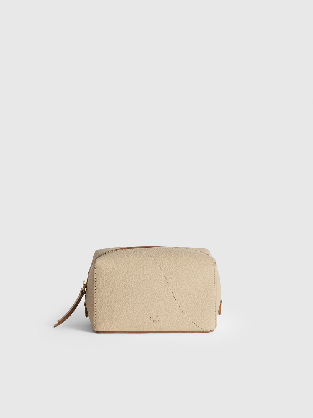 Capanne Mandorla Grained Leather Beauty Bag