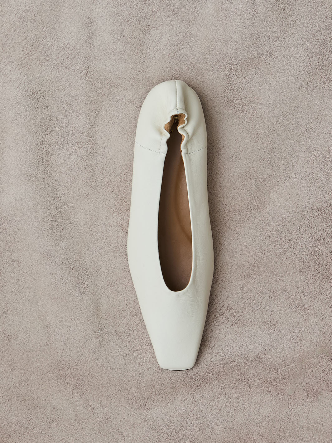 Moena Linen Nappa Ballet flats