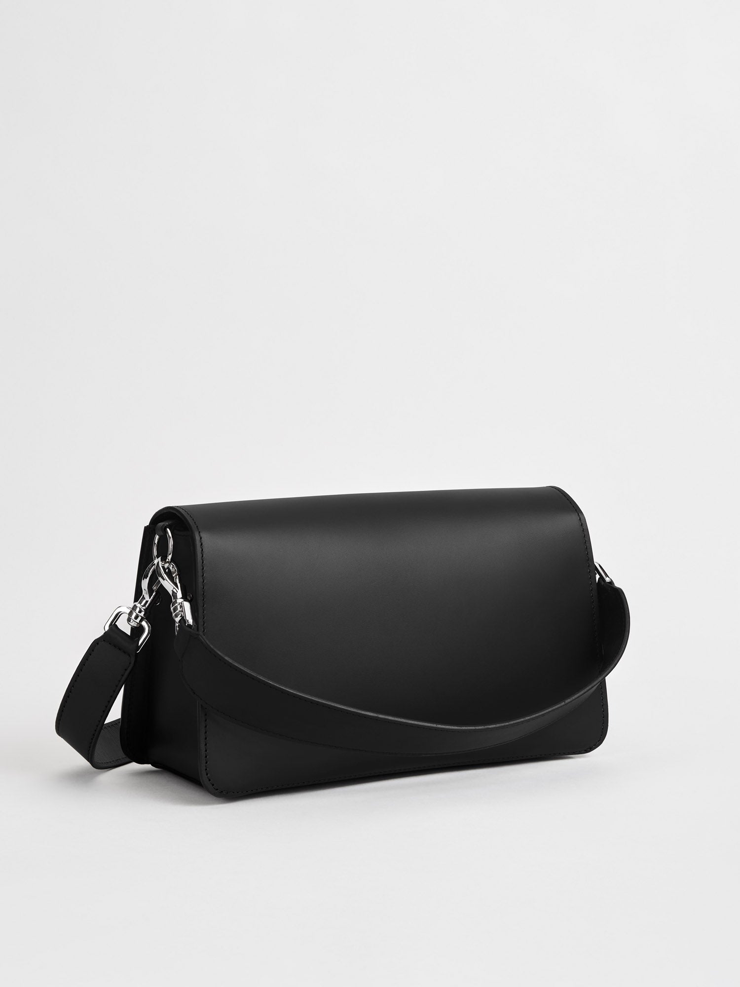Molino Black/Silver Leather Big Shoulder Bag