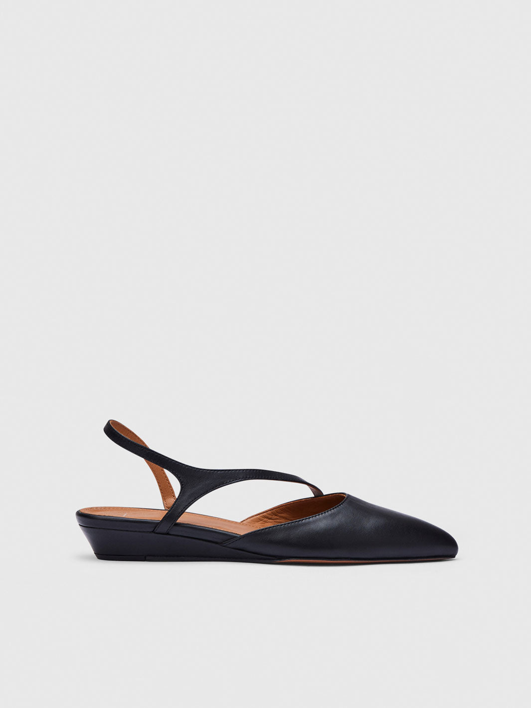 Black leather slingback outlet flats