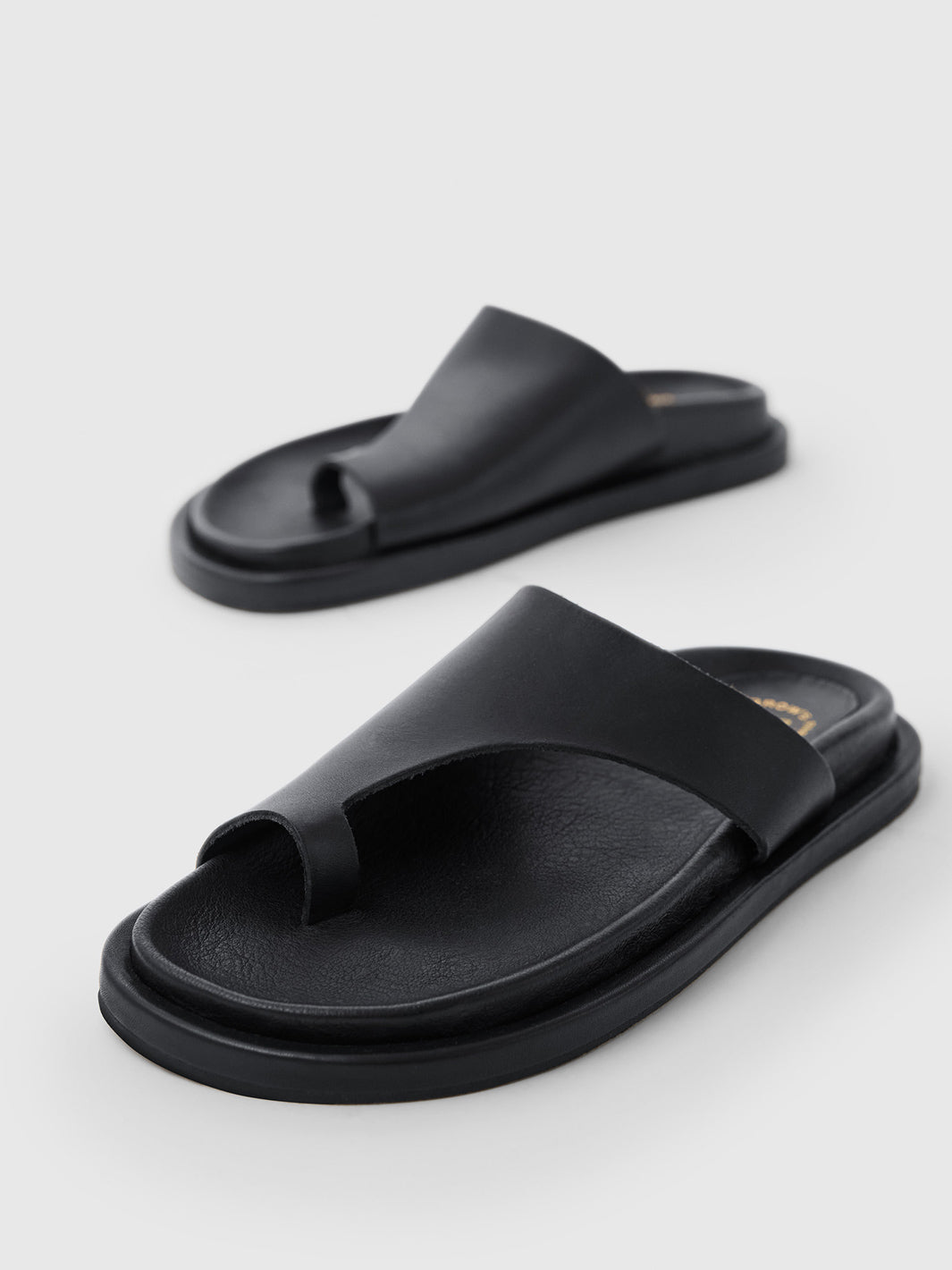 Rosanna Black Leather Comfy sandals | ATP Atelier | Official Site