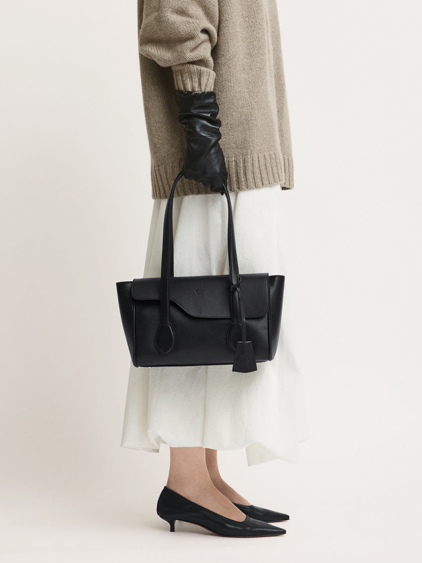 Valfurva Black Shiny Nappa Pumps