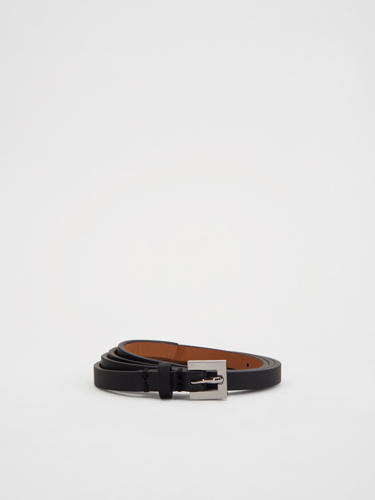 Lequile Black/Silver Leather Belt